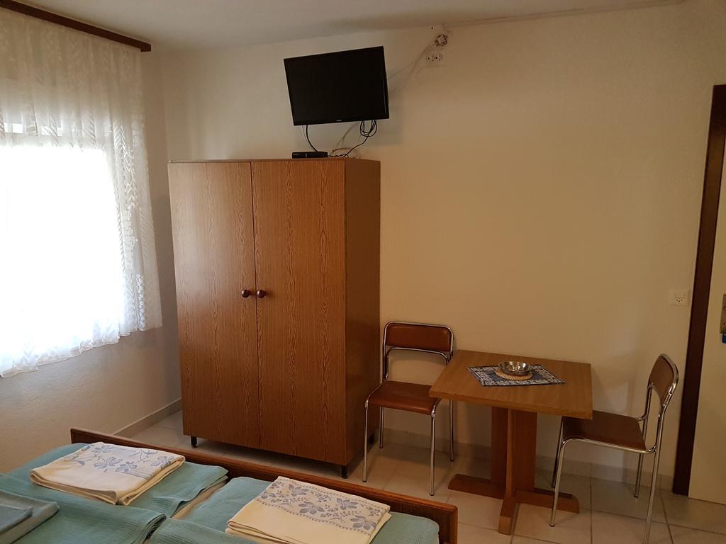 Apartamento Casa Gudelj Pirovac Exterior foto