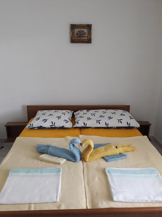 Apartamento Casa Gudelj Pirovac Exterior foto